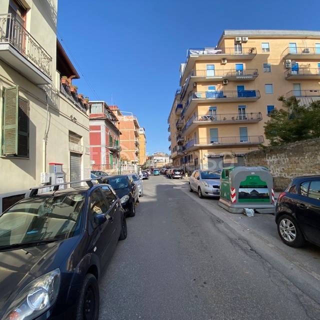 appartamento in vendita a Napoli in zona Bagnoli