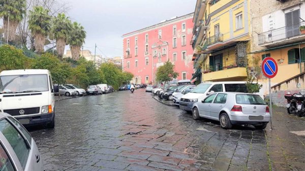 appartamento in vendita a Napoli in zona Capodimonte / Colli Aminei