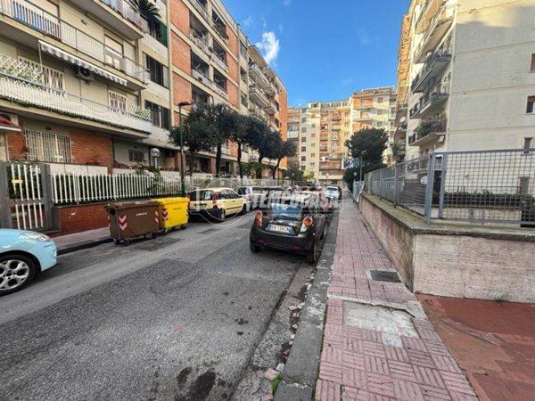 appartamento in vendita a Napoli in zona Capodimonte / Colli Aminei