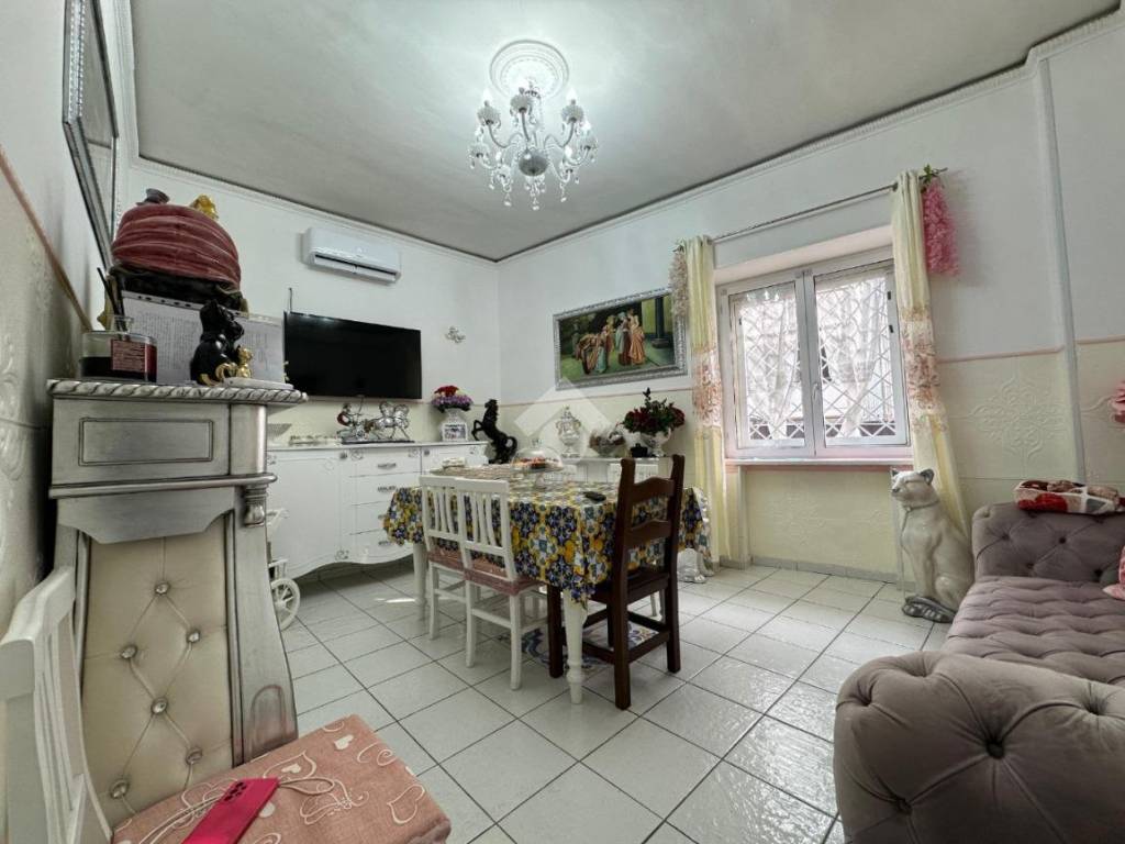 appartamento in vendita a Napoli in zona San Pietro a Patierno