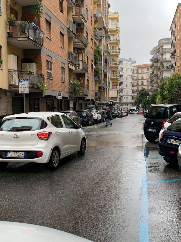 locale commerciale in vendita a Napoli