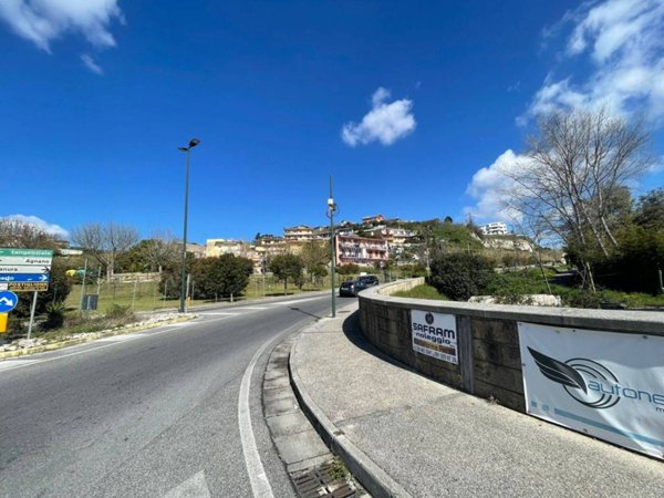 appartamento in vendita a Napoli in zona Pianura