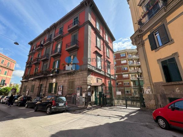 appartamento in vendita a Napoli in zona Stella