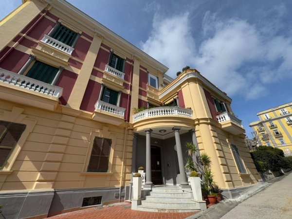 appartamento in vendita a Napoli in zona Posillipo