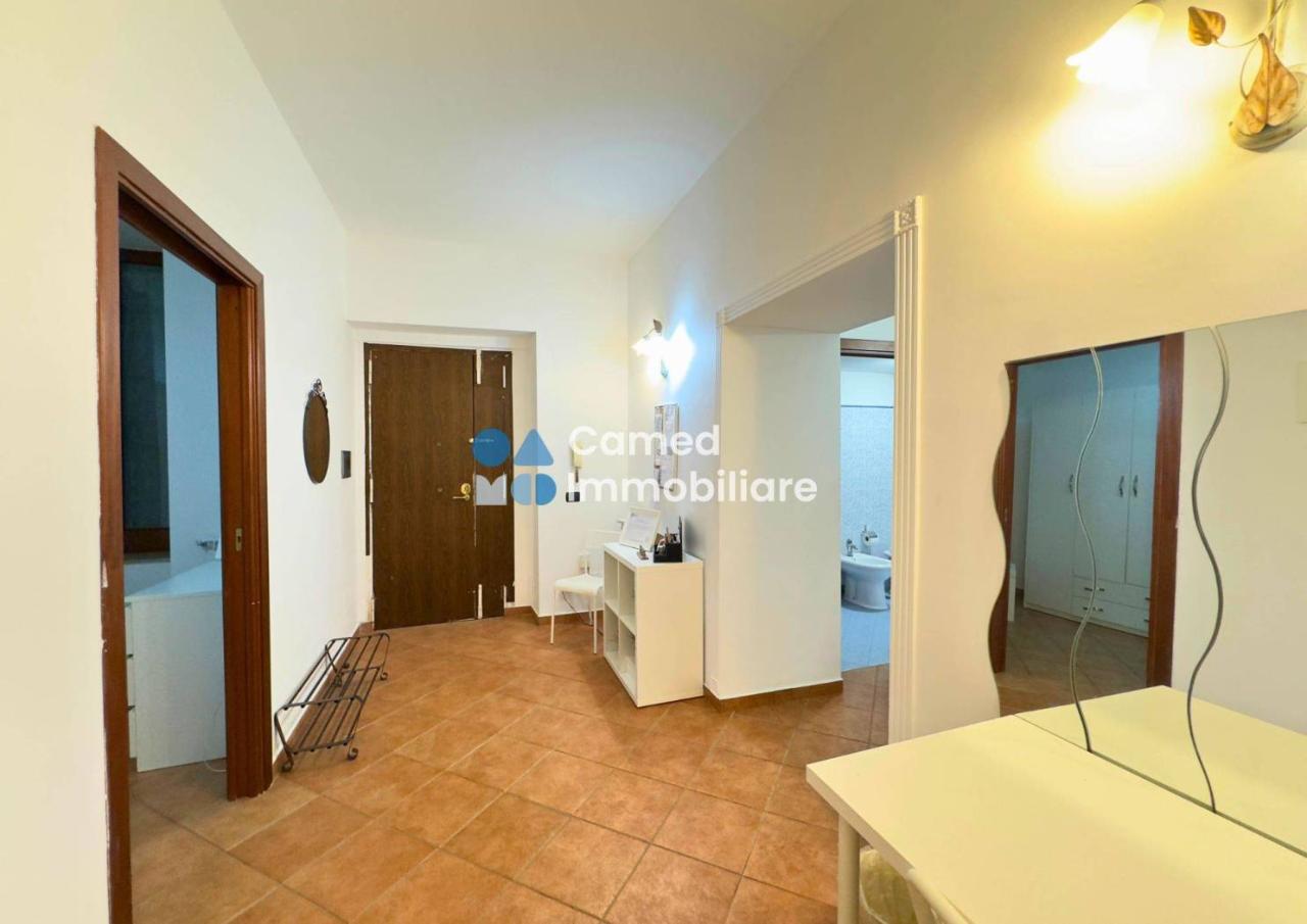 appartamento in vendita a Napoli in zona Stella