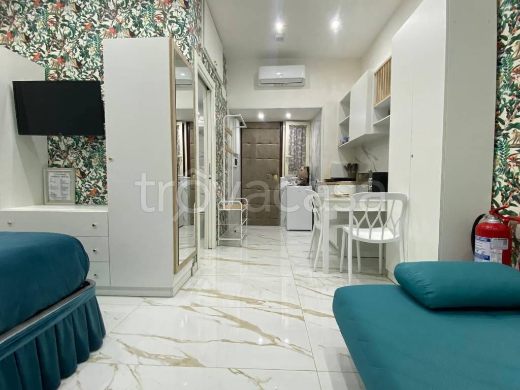 appartamento in vendita a Napoli in zona Montecalvario