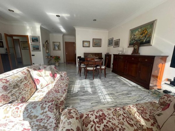 appartamento in vendita a Napoli in zona Bagnoli