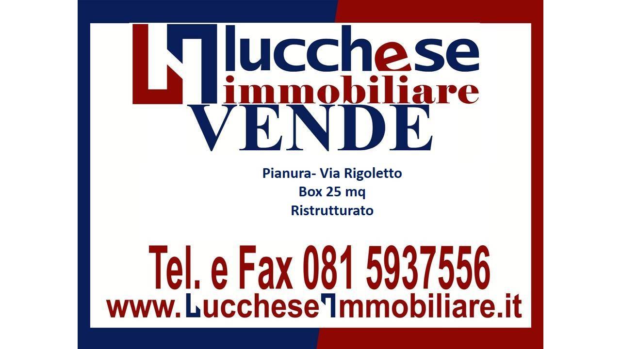 locale commerciale in vendita a Napoli in zona Pianura