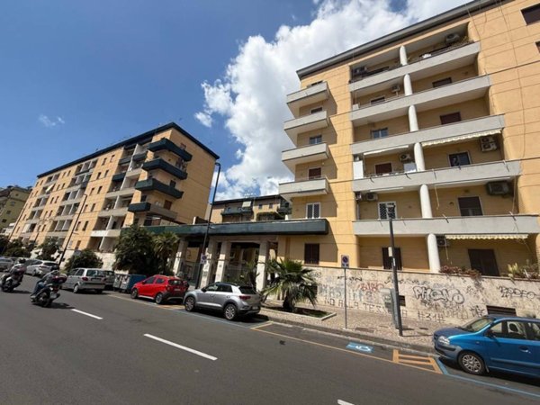 appartamento in vendita a Napoli in zona Fuorigrotta