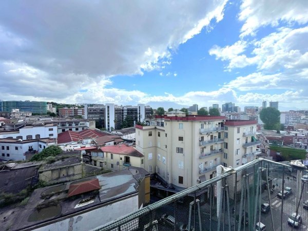 appartamento in vendita a Napoli in zona San Lorenzo