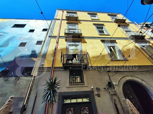 appartamento in vendita a Napoli in zona San Ferdinando