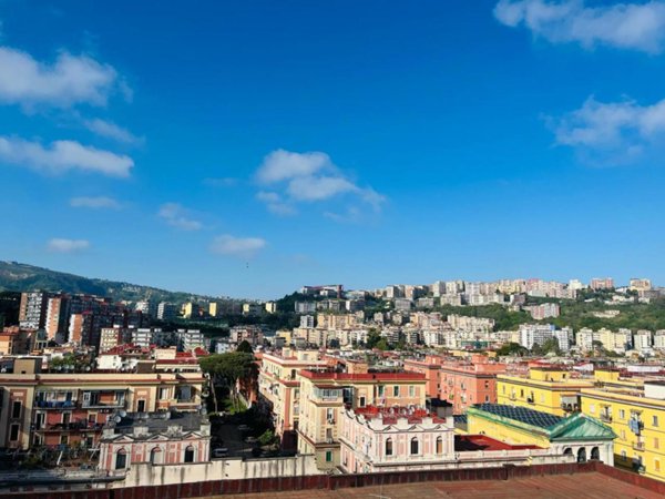 appartamento in vendita a Napoli in zona Fuorigrotta