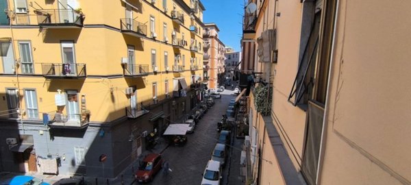 appartamento in vendita a Napoli in zona San Lorenzo