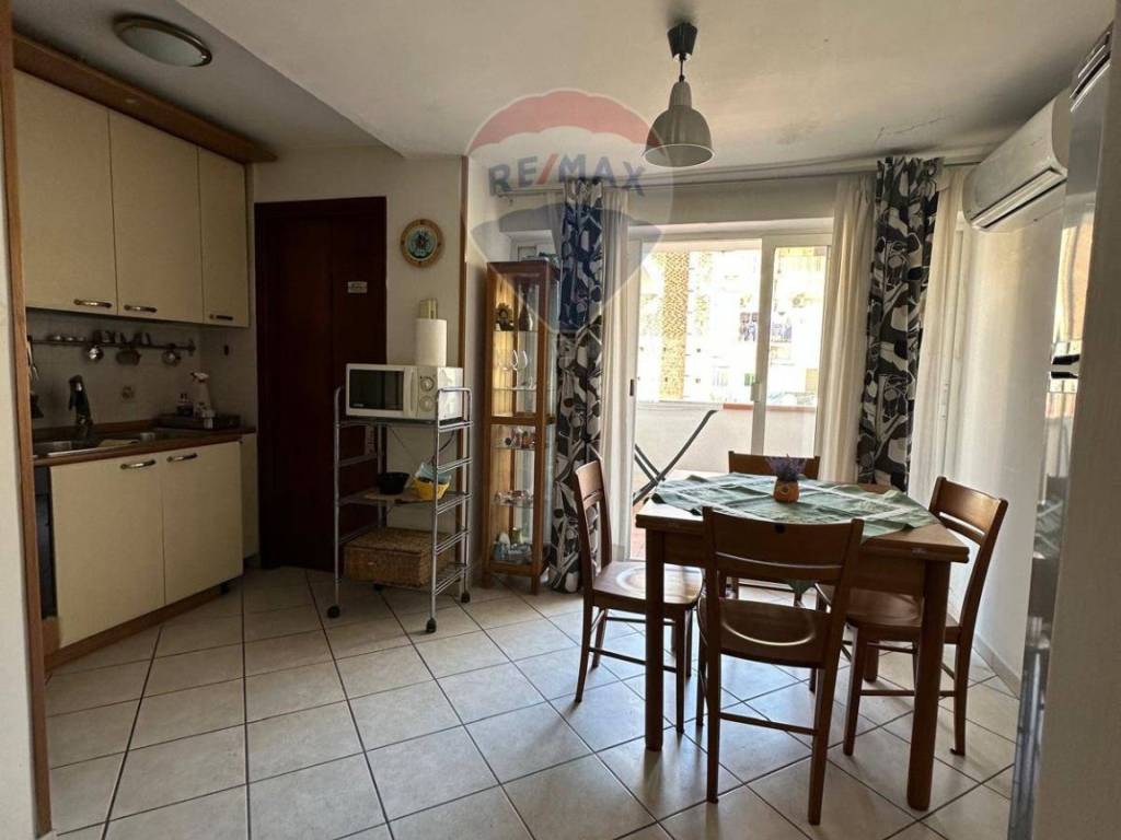 appartamento in vendita a Napoli in zona Capodichino