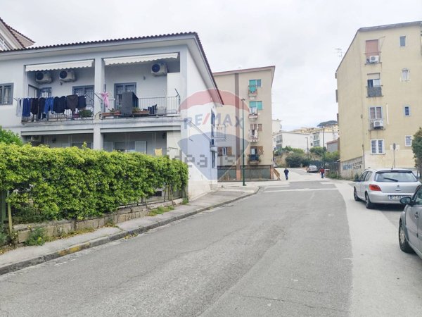appartamento in vendita a Napoli in zona Soccavo