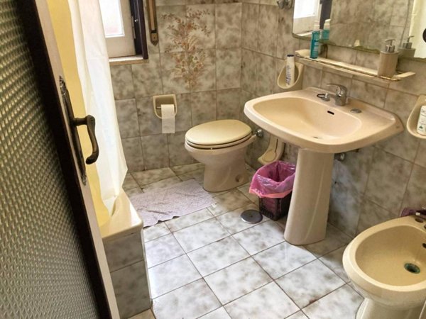 appartamento in vendita a Napoli in zona Avvocata