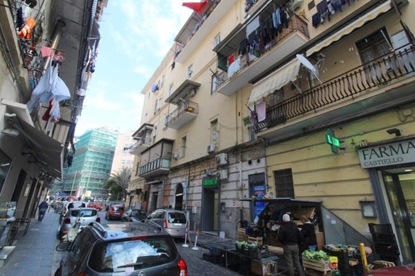 appartamento in vendita a Napoli in zona Pendino / San Giuseppe