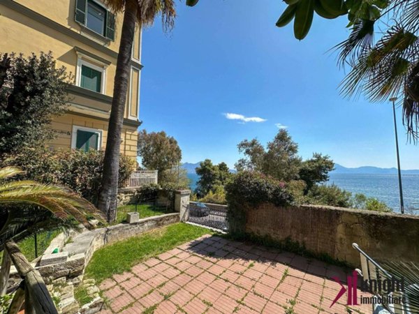 appartamento in vendita a Napoli in zona Posillipo