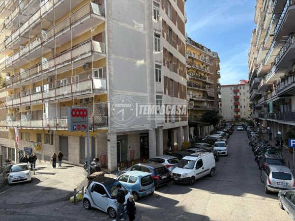 appartamento in vendita a Napoli in zona Arenella