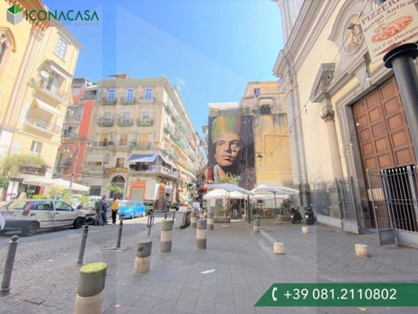 appartamento in vendita a Napoli in zona Pendino / San Giuseppe