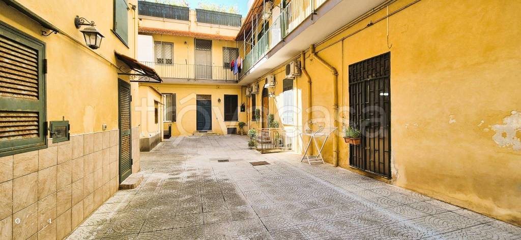 appartamento in vendita a Napoli in zona Bagnoli