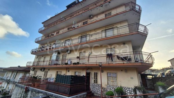 appartamento in vendita a Napoli in zona Pianura