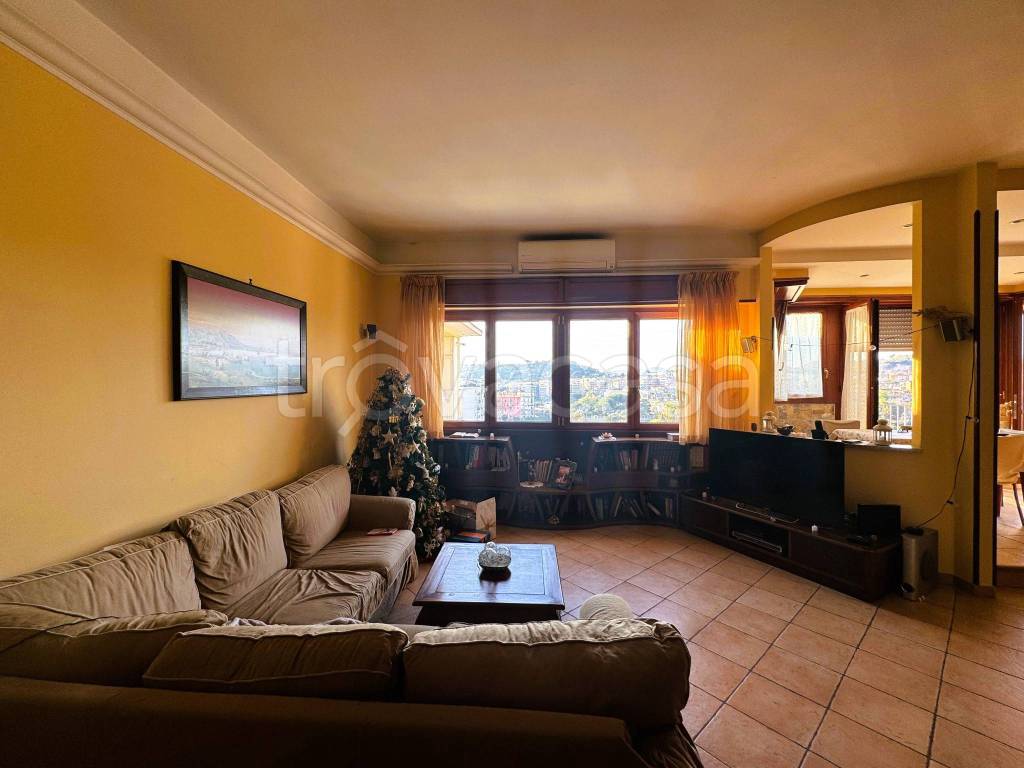 appartamento in vendita a Napoli in zona Soccavo