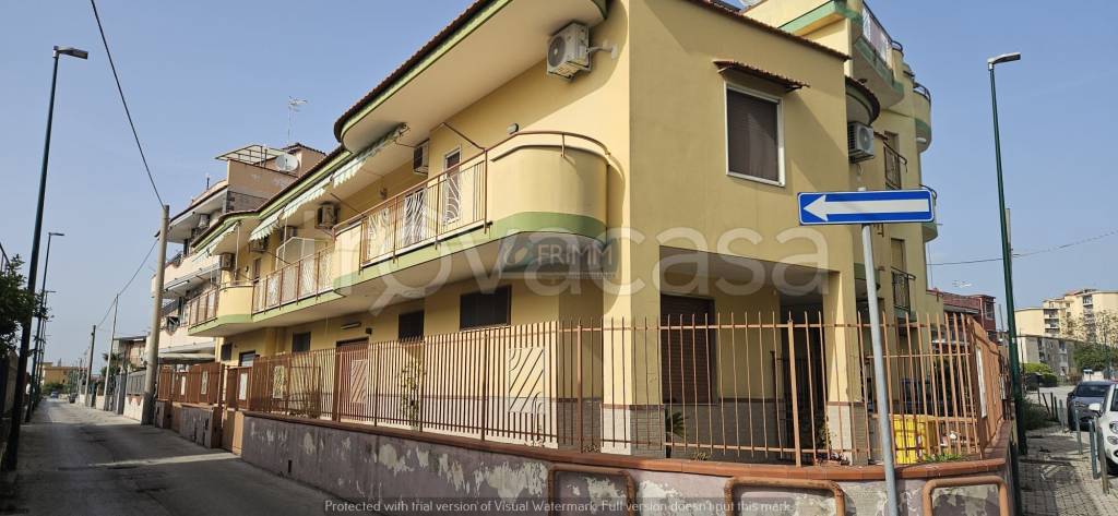 appartamento in vendita a Napoli in zona Barra