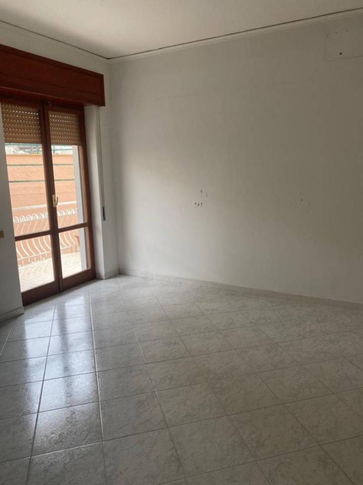 appartamento in vendita a Napoli in zona Pianura