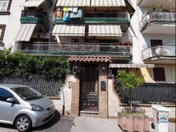 appartamento in vendita a Napoli in zona Pianura