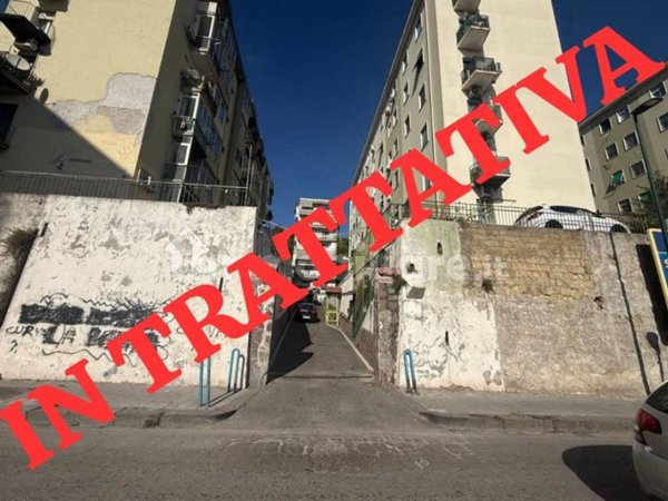 appartamento in vendita a Napoli in zona Fuorigrotta