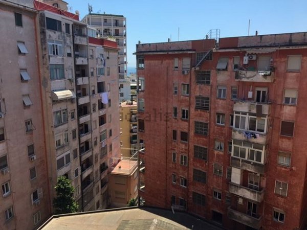appartamento in vendita a Napoli in zona Chiaia
