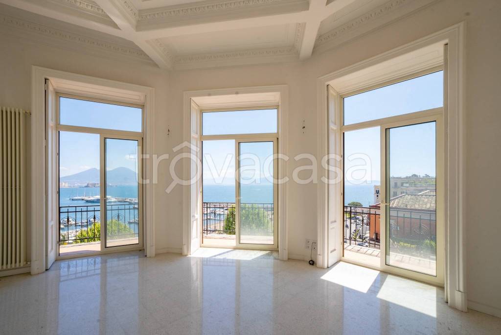 appartamento in vendita a Napoli in zona Posillipo