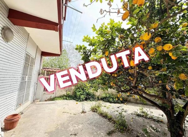 appartamento in vendita a Napoli in zona Pianura