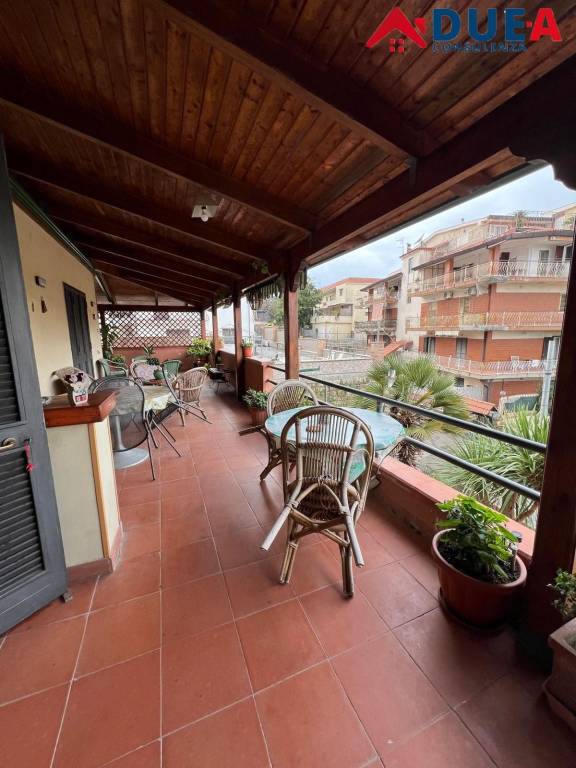 appartamento in vendita a Napoli in zona Pendino / San Giuseppe