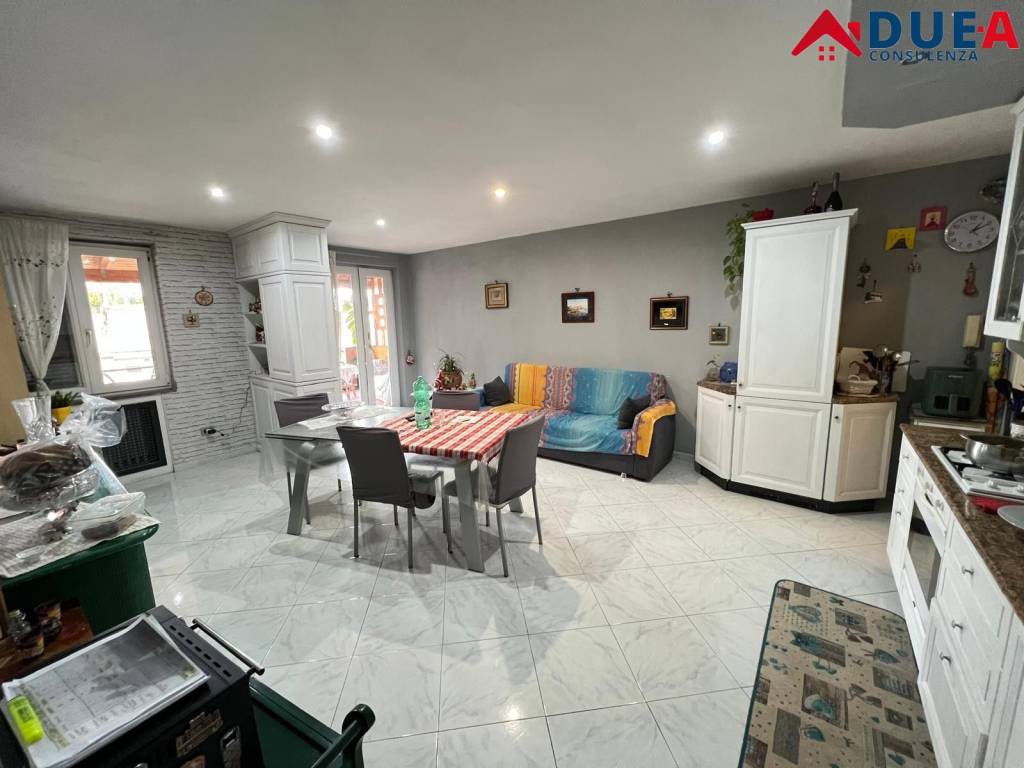 appartamento in vendita a Napoli in zona Pendino / San Giuseppe