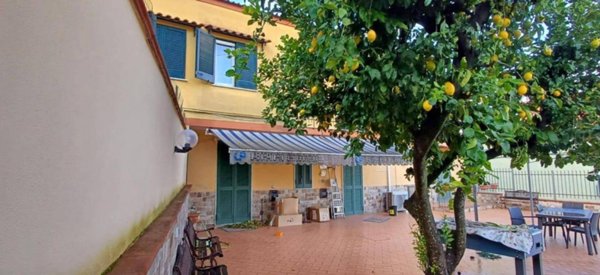 appartamento in vendita a Napoli in zona Piscinola