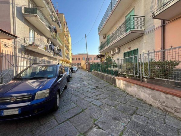 appartamento in vendita a Napoli in zona Ponticelli
