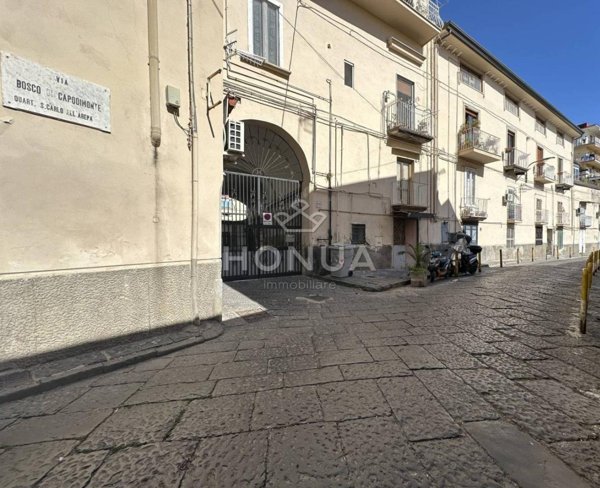 appartamento in vendita a Napoli in zona Capodimonte / Colli Aminei
