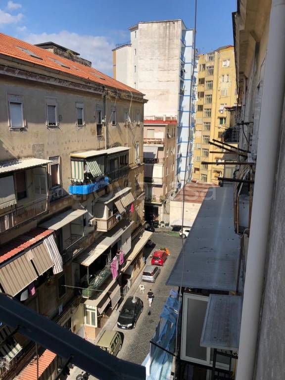 appartamento in vendita a Napoli in zona Mercato