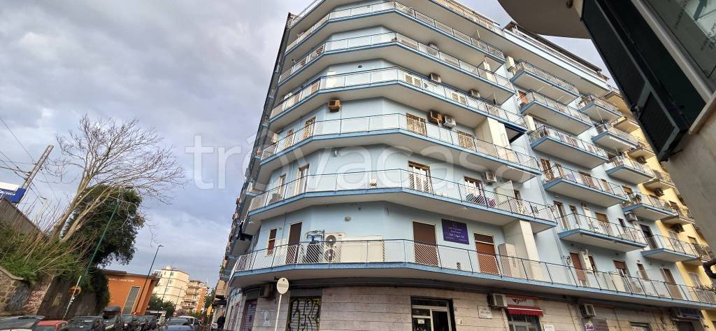 appartamento in vendita a Napoli in zona Bagnoli
