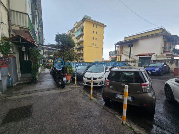ufficio in vendita a Napoli in zona Fuorigrotta