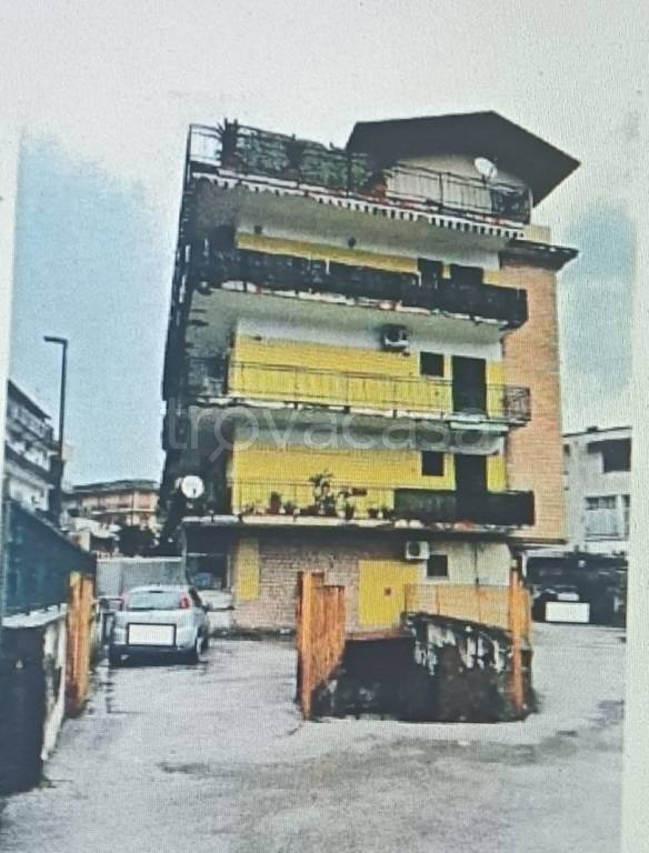 appartamento in vendita a Napoli in zona Capodichino