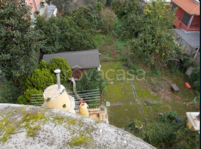 appartamento in vendita a Napoli in zona Stella