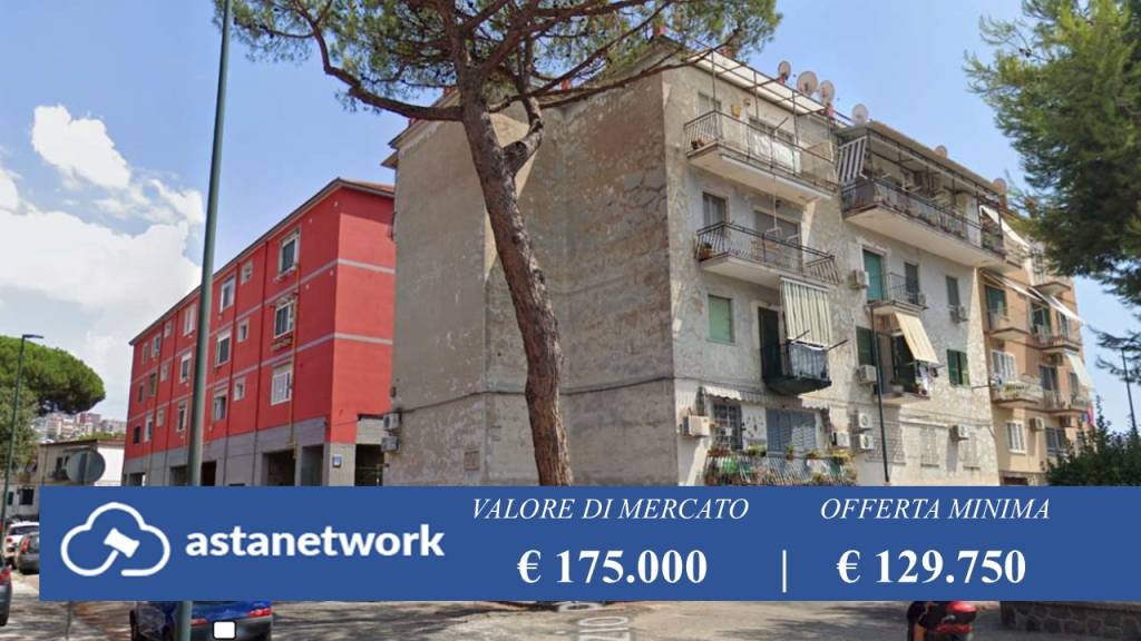 appartamento in vendita a Napoli in zona Posillipo