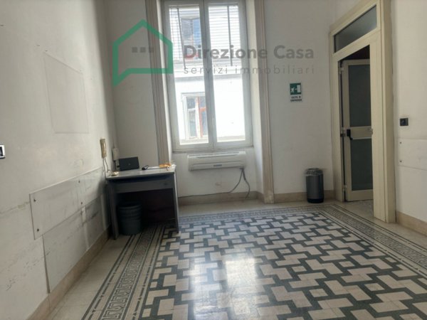 appartamento in vendita a Napoli in zona Pendino / San Giuseppe