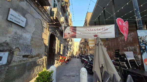 appartamento in vendita a Napoli in zona San Ferdinando