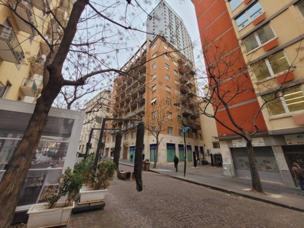 trivano in vendita a Napoli in zona Montecalvario
