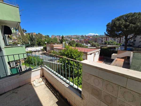 appartamento in vendita a Napoli in zona Fuorigrotta