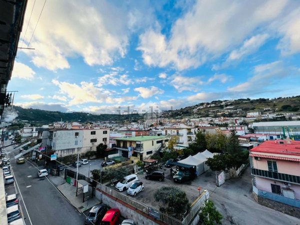 appartamento in vendita a Napoli in zona Bagnoli